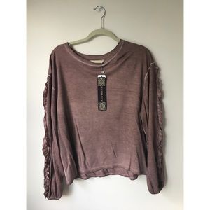 Ruffle Sleeved Sweatshirt